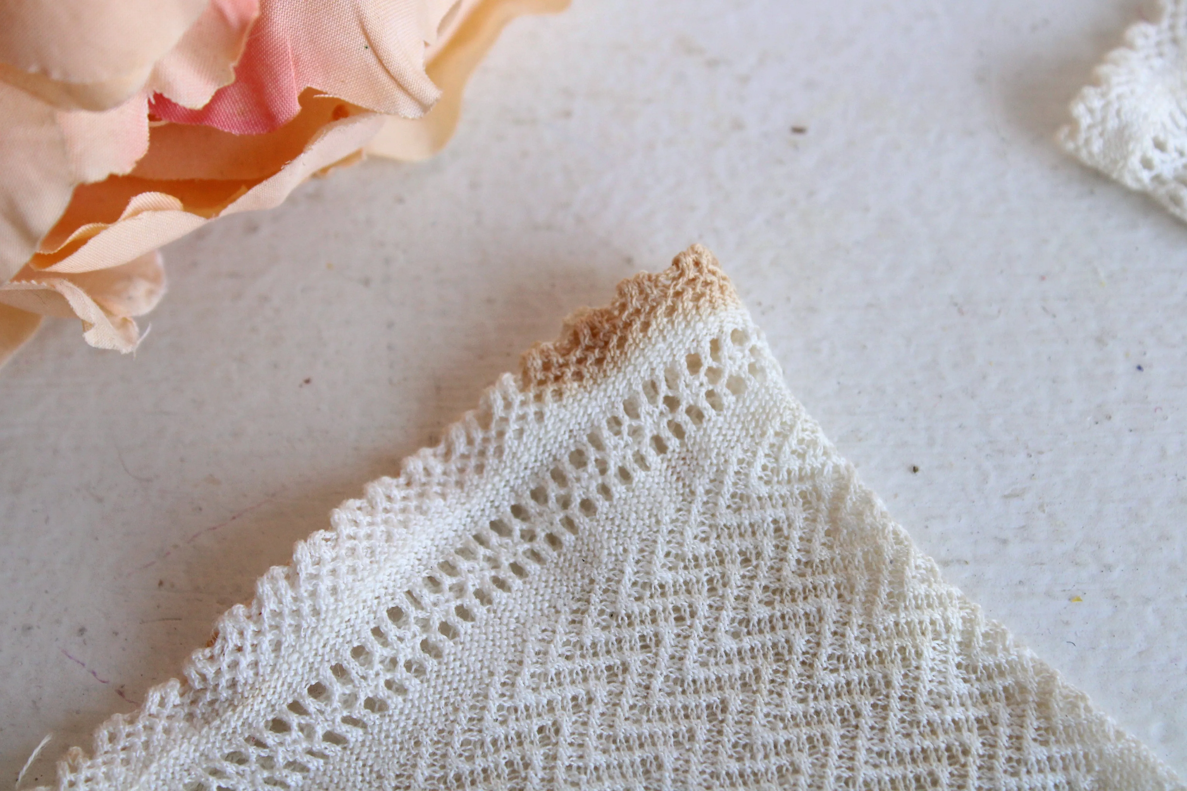 Antique Ivory Silk Lace Fingerless Gloves