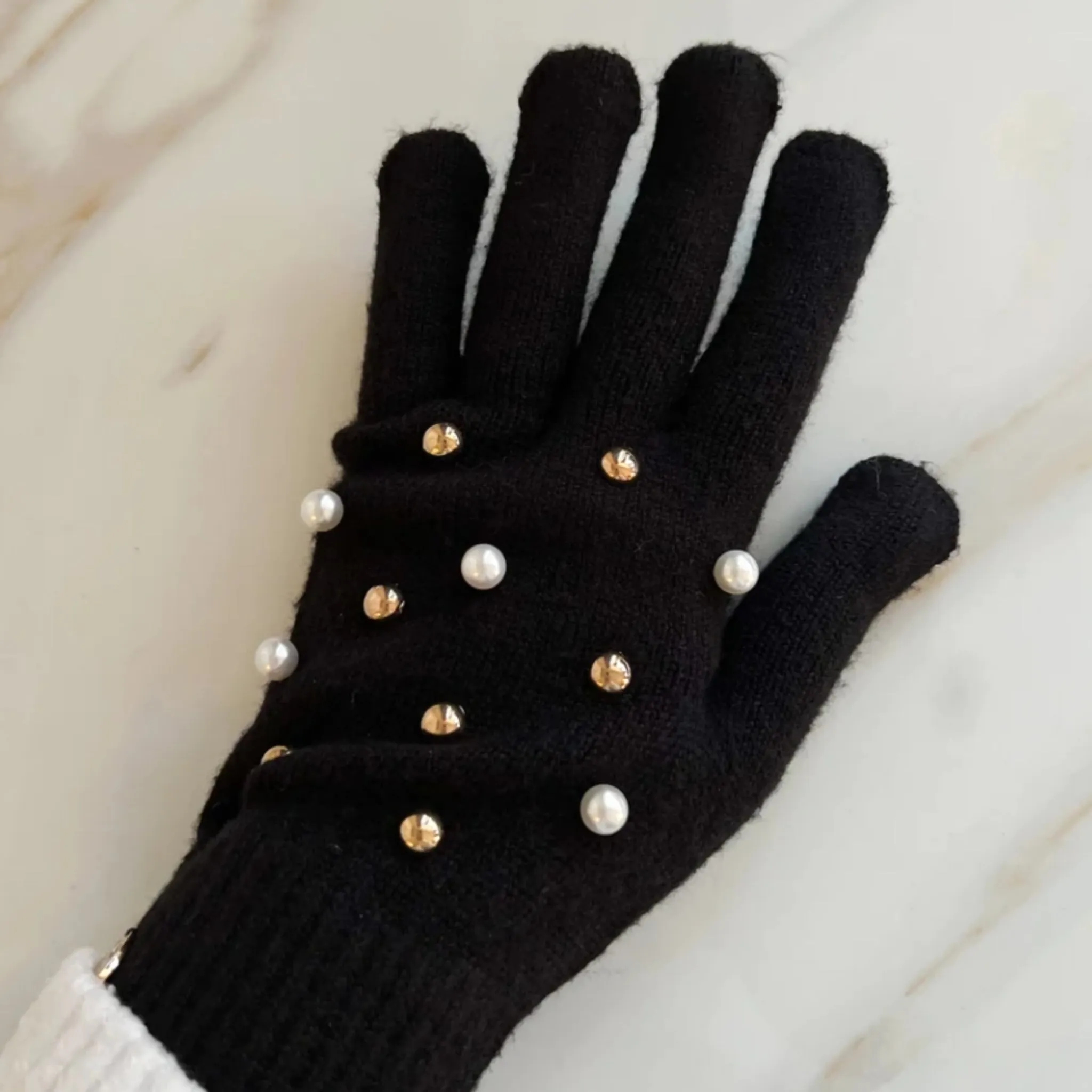 Pearla Gloves By Valeri