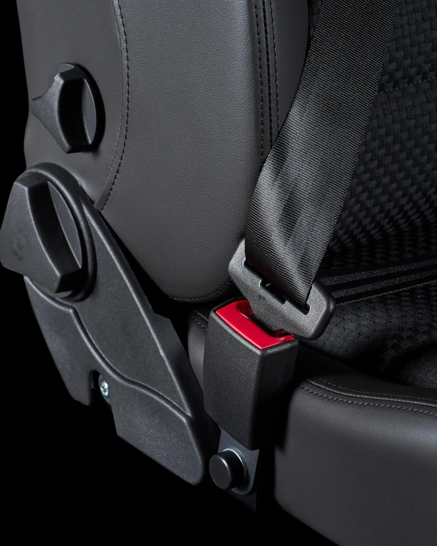 Scheel-Mann Vario F with Integrated Seatbelt