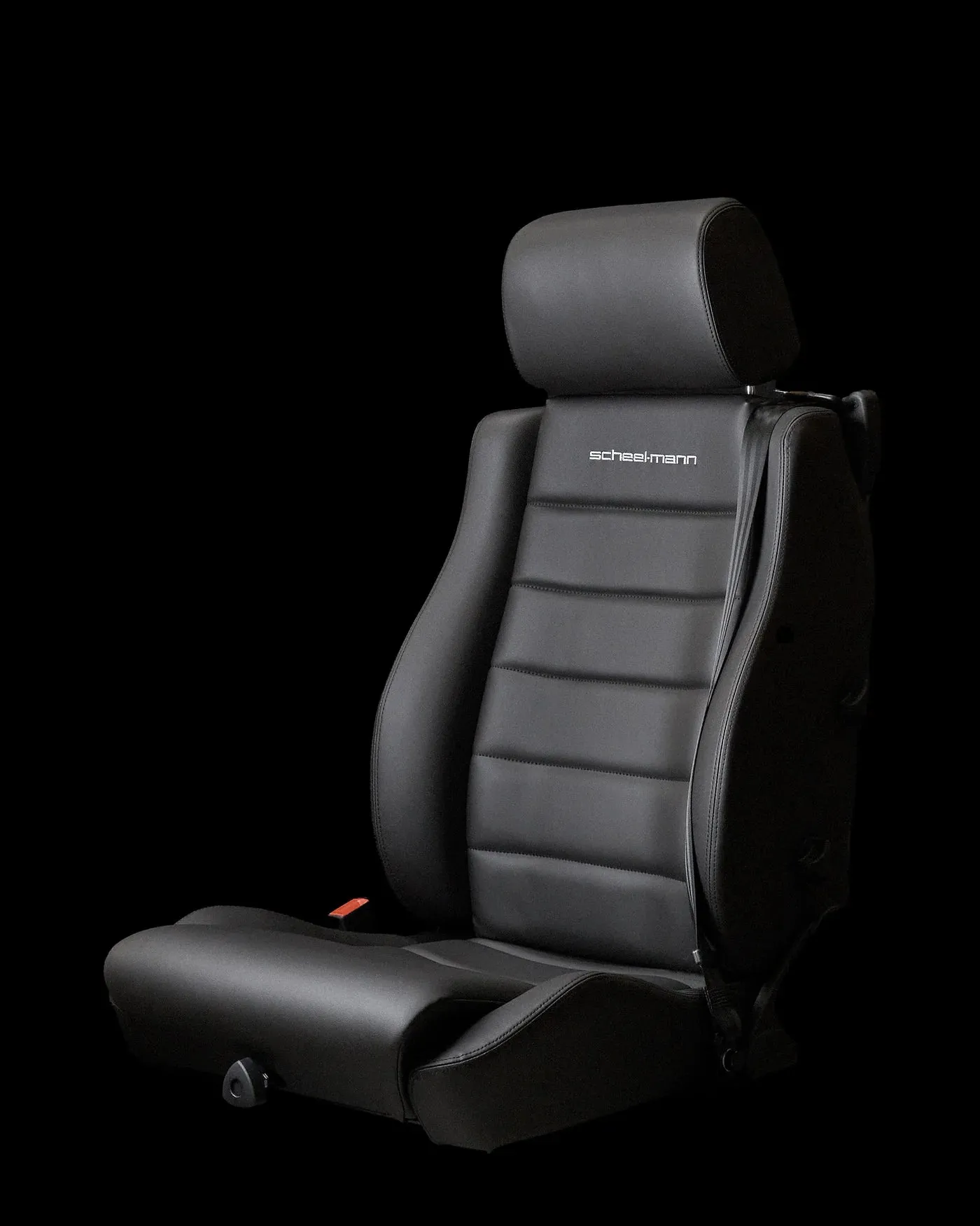 Scheel-Mann Vario F with Integrated Seatbelt