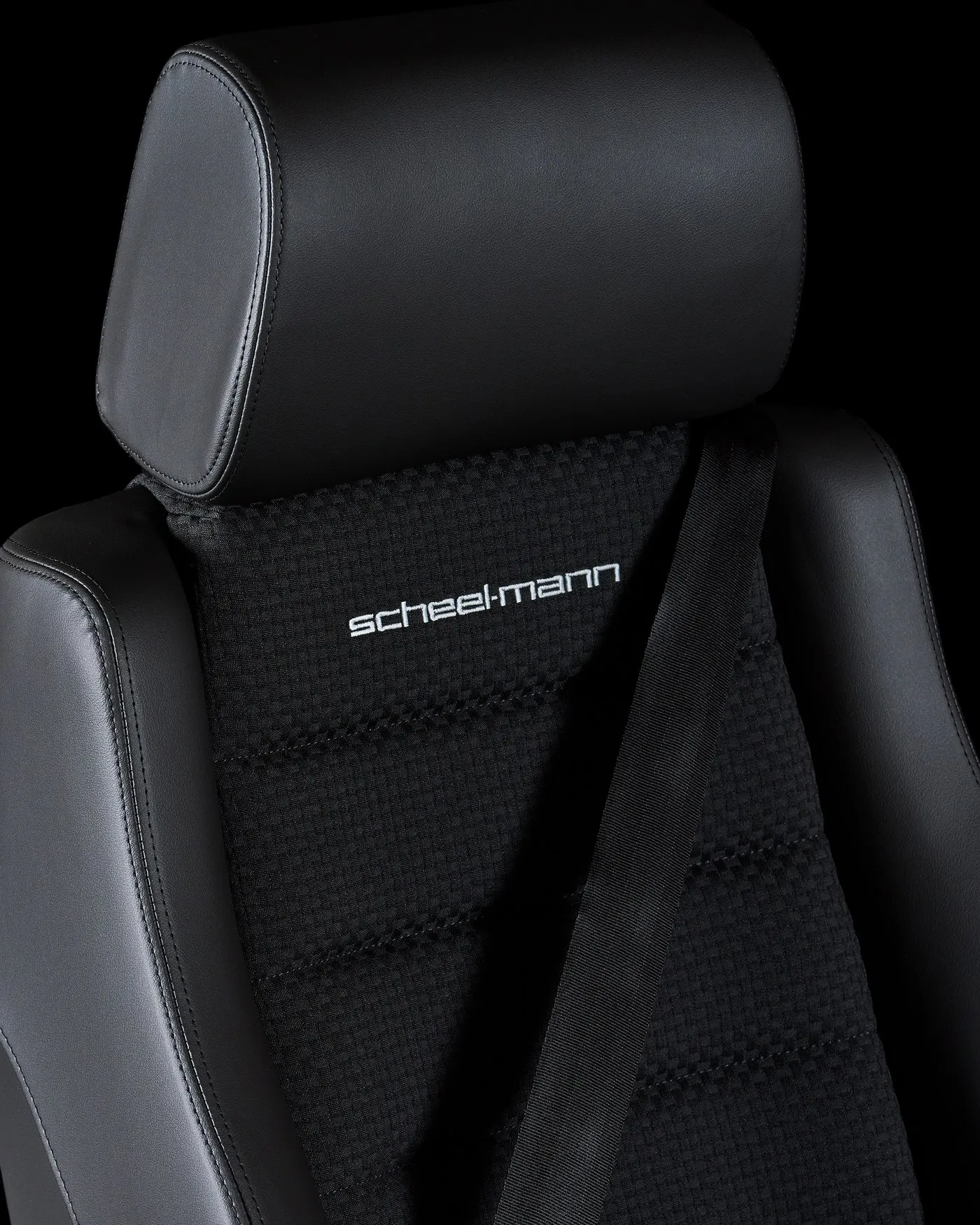 Scheel-Mann Vario F with Integrated Seatbelt